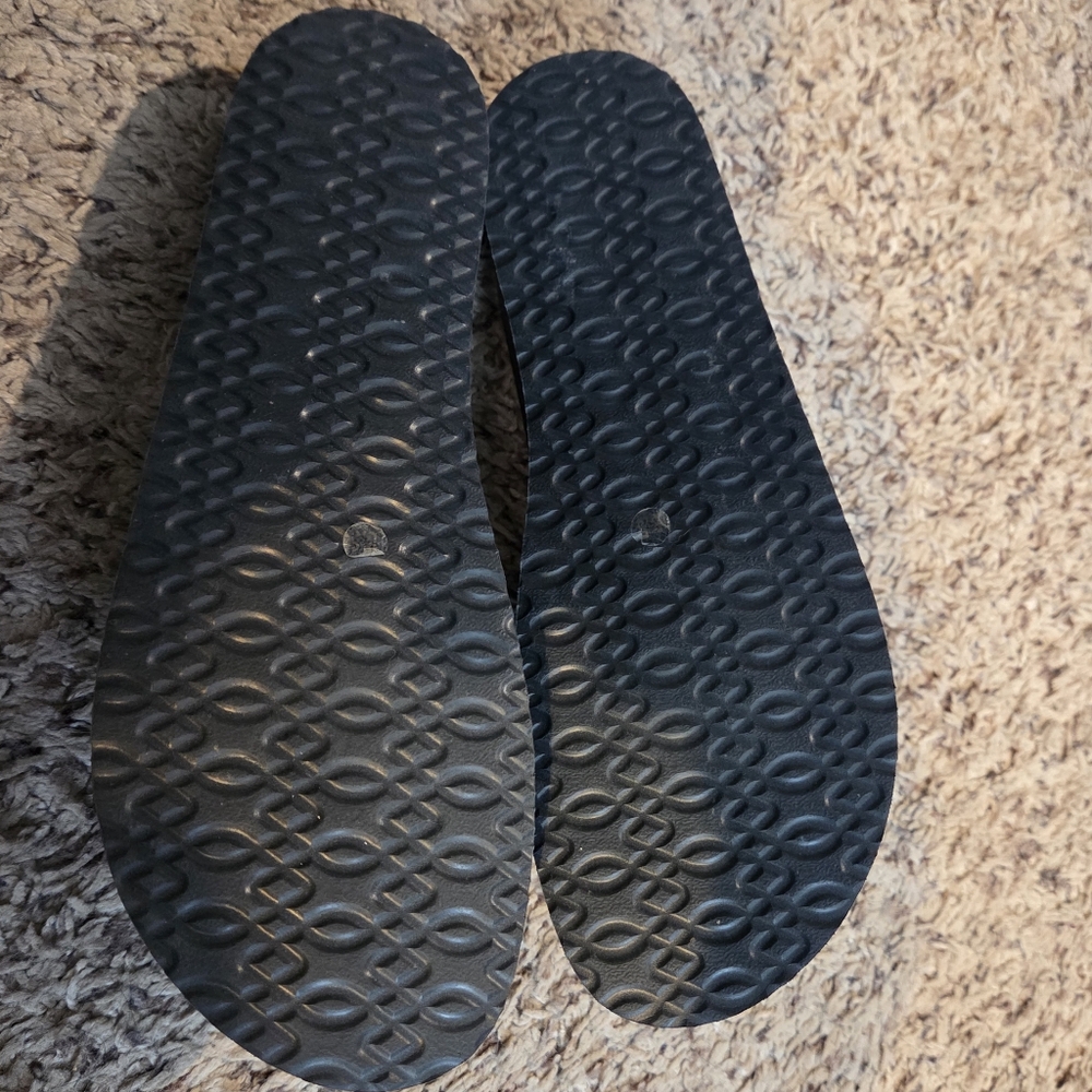 BC Vegan Black Slides Size 8.5 - Picture 3 of 4